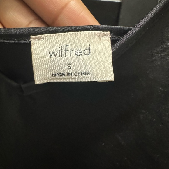 Like NEW condition- Aritzia, Wilfred slip stain midi dress - Picture 2 of 5